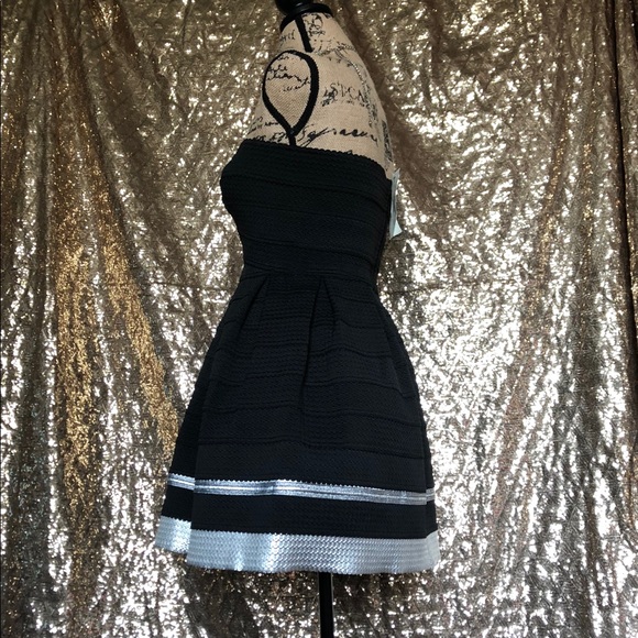 NWT Sams Souci Scuba Bandage Skater Dress - Picture 3 of 5